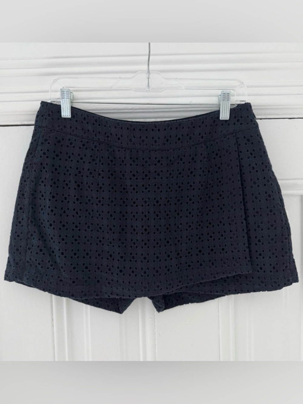 🦊 CAbi Navy Blue Eyelet Skort